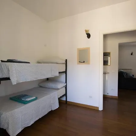 Casaurora - 20steps From 5 Terre Train Station In Apartamento La Spezia